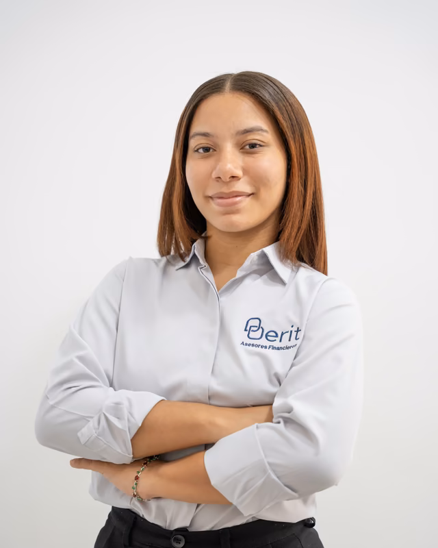 Esmerlin Yamile Encarnación Fermín, Auxiliar en Departamento de Organización y Extracción de Berit Consultant Group
